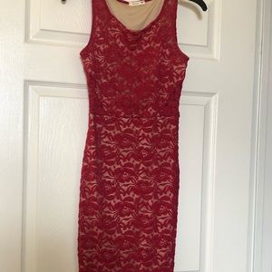 Soprano red lace dress